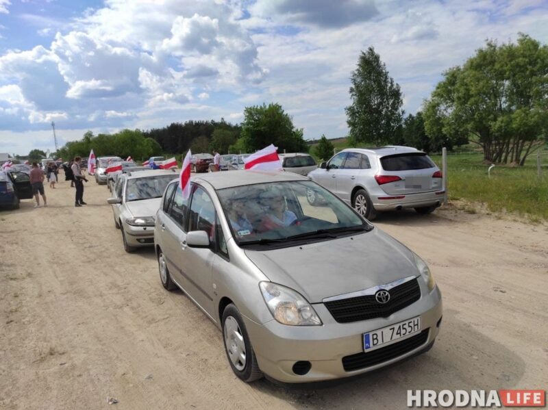 «Вызваліце палітвязняў і адкрыйце мяжы». На польска-беларускай мяжы пачаўся намётавы мітынг