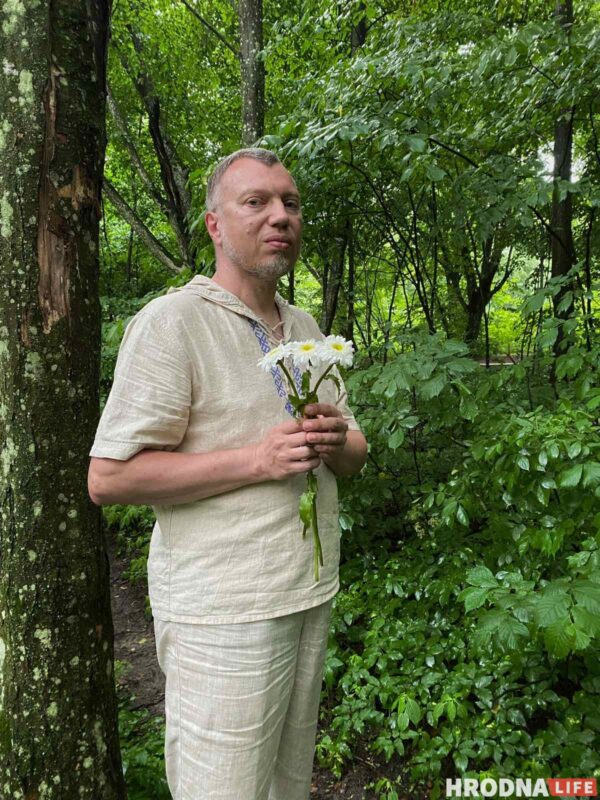 «Заклятая кветка купальная». Гродзенскія музыкі злучылі электроніку з этна у новым купальскім альбоме