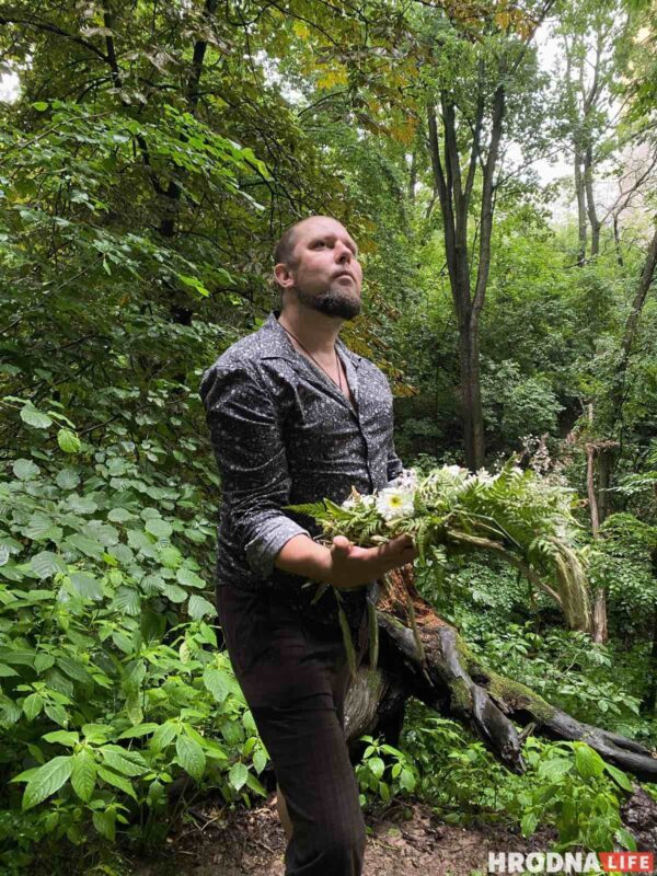 «Заклятая кветка купальная». Гродзенскія музыкі злучылі электроніку з этна у новым купальскім альбоме