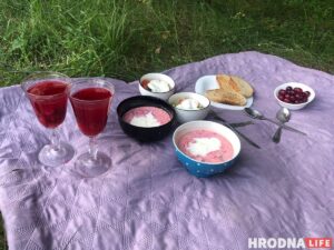 Летні пікнік: халаднік з каўбасой, грэнкі і вішнёвы кампот. Збіраемся на прыроду за паўгадзіны