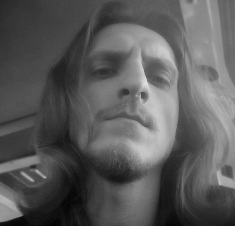 Гродзенца судзяць за прычыненне шкоды нацыянальнай бяспецы Беларусі. За каментар у канале Андрей Авсиевич. Фото: соцсети героя