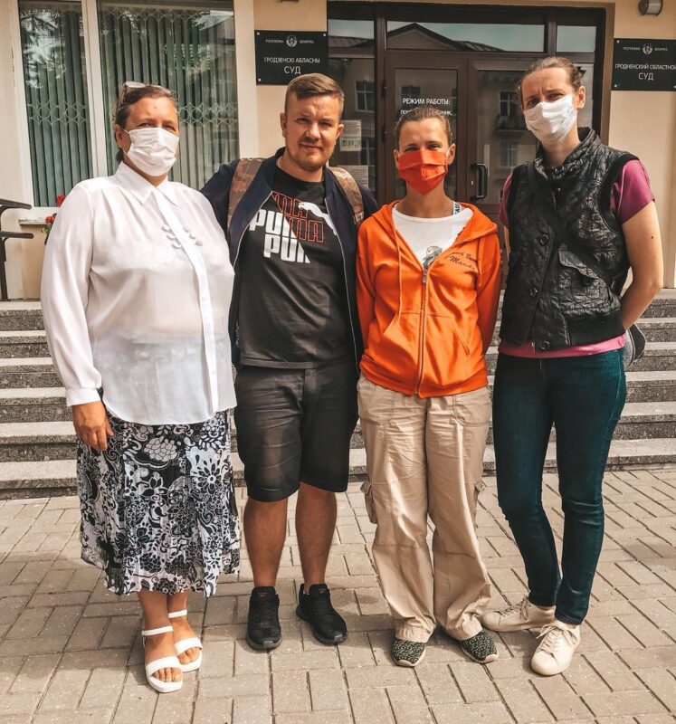 “Нават у царскі час блазнаў не казнілі”. Сваякі гродзенскага блогера Вадзімаці кажуць, што на яго рыхтуюць некалькі крымінальных спраў