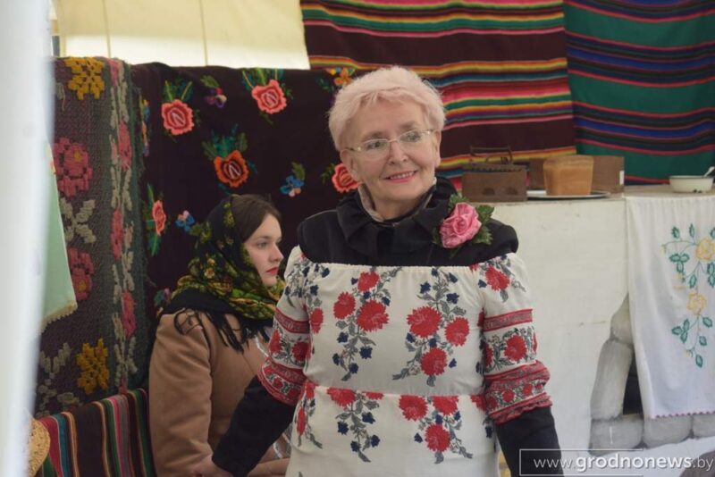 Рыбалка ў фантане, капусны боўлінг і “Цукровыя гульні”: цікавыя моманты з Дажынак у Скідзелі