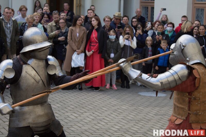 Штодзённасць сярэднявечча і шлях з варагаў у грэкі. У Гродне прайшоў фестываль з гульнямі, танцамі і паядынкамі