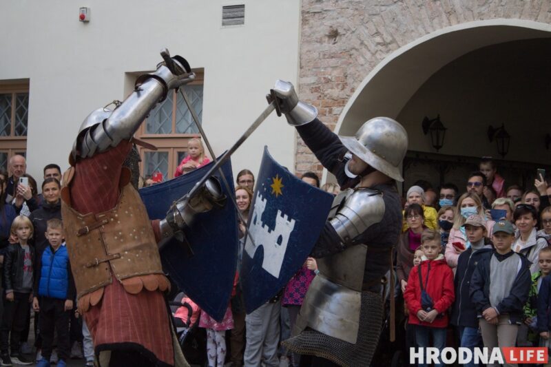 Штодзённасць сярэднявечча і шлях з варагаў у грэкі. У Гродне прайшоў фестываль з гульнямі, танцамі і паядынкамі