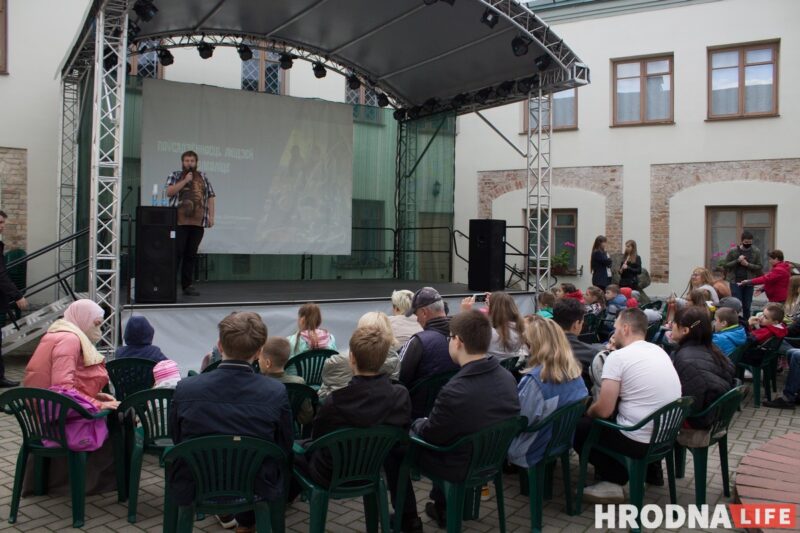 Штодзённасць сярэднявечча і шлях з варагаў у грэкі. У Гродне прайшоў фестываль з гульнямі, танцамі і паядынкамі