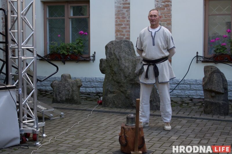 Штодзённасць сярэднявечча і шлях з варагаў у грэкі. У Гродне прайшоў фестываль з гульнямі, танцамі і паядынкамі