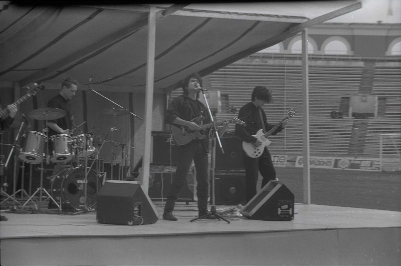 “Долго искали автора,не знали кто это”. Группа “КИНО” использовала снимки гродненца в специальном издании альбома "Группа крови"