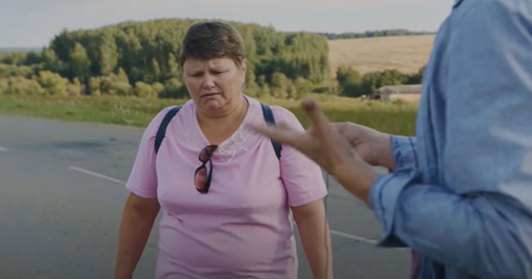 Алесь Залевский вместе с Ильей Варламовым сделали кино о Беларуси. Там есть колхозы, КГБ, Чернобыль, Мидовг и даже Шушкевич с Тихановской