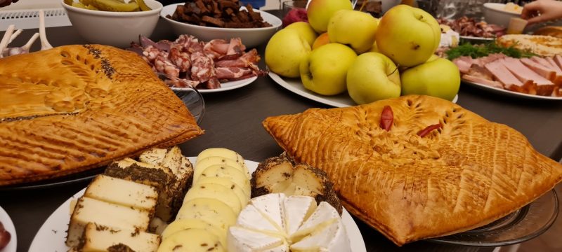 Фотовыставку Наталии Дорош "Карані" открыли в Вильнюсе. Снимки смотрели под стихи Ларисы Гениюш