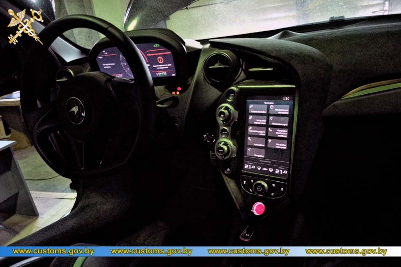 Гродненская таможня задержала на границе McLaren за 260 тысяч евро: собственник занизил цену в 14 раз