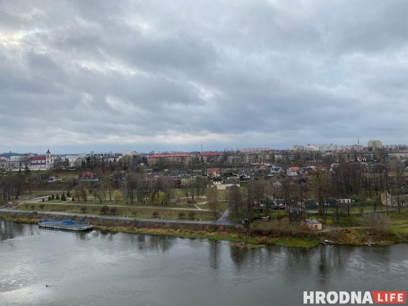 Старый замок наконец открыли. Смотрите, как он сейчас выглядит снаружи и внутри
