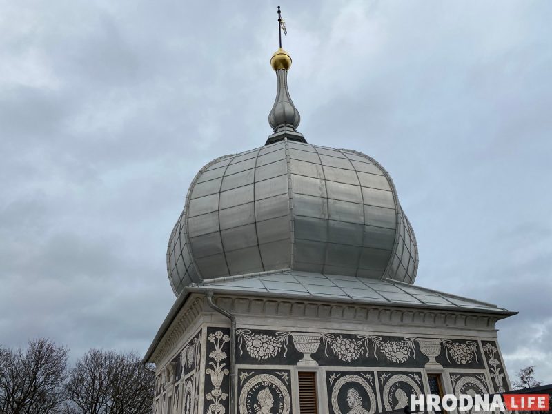 Старый замок наконец открыли. Смотрите, как он сейчас выглядит снаружи и внутри