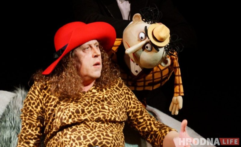 "Новогодние утренники под вопросом". В Гродно продолжают увольнять актеров