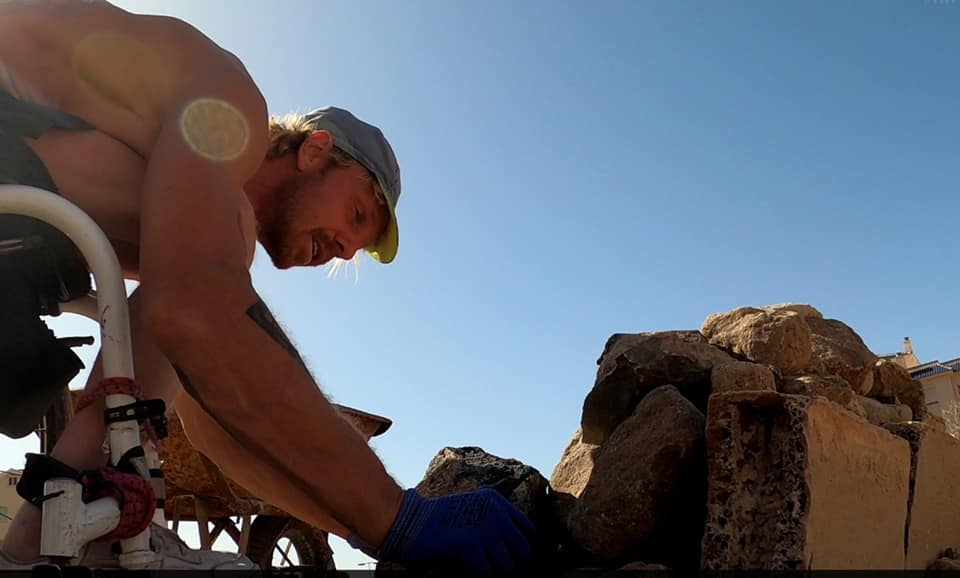 “У Беларусі было цяжка маўчаць”. Як вазочнік Саша Аўдзевіч з Ліды пераехаў на Канары і хоча адкрыць там інклюзіўны бізнес