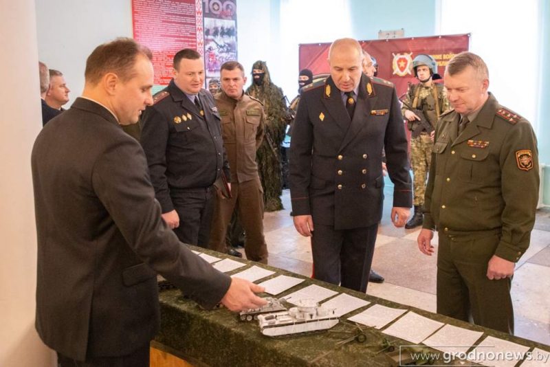 В 2020-м разгоняли протесты, а теперь будут учить детей: в Гродно создали военно-патриотический клуб