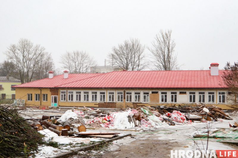 Новыя падрабязнасці рамонту на Лермантава: знішчаныя расліны адновяць, тэрыторыю ўпарадкуюць, зробяць уезд з боку Чкалава (абноўлена)