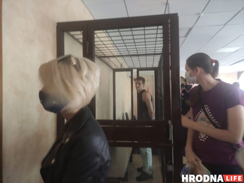 Вместо “вреда нацбезопасности” – “разжигание вражды”. Гродненцу после судебного разбирательства предъявили новое обвинение