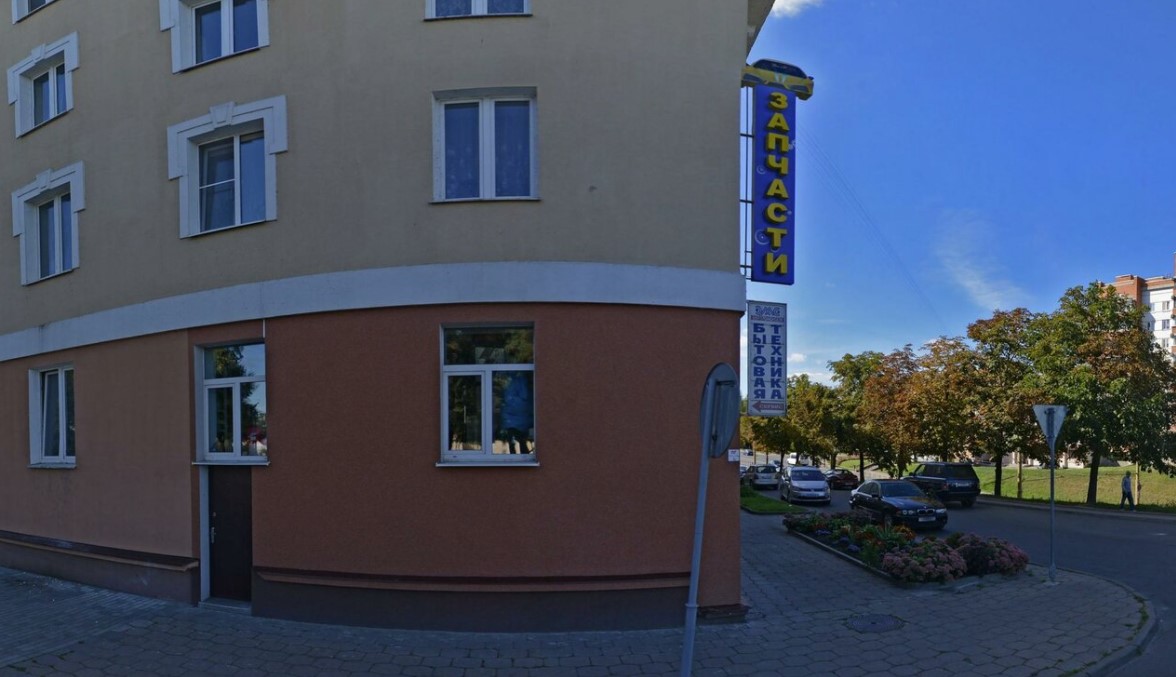 Крама "АўтаЗапчасткі". Фота: yandex.by