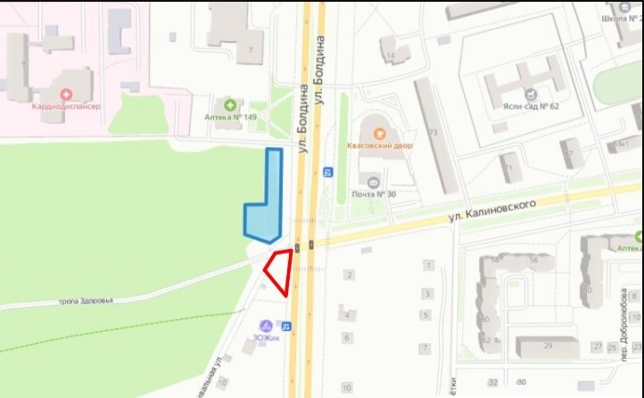 Кафе с террасой на крыше начали строить у входа в Пышки. Но в этом году отдохнуть там не получится