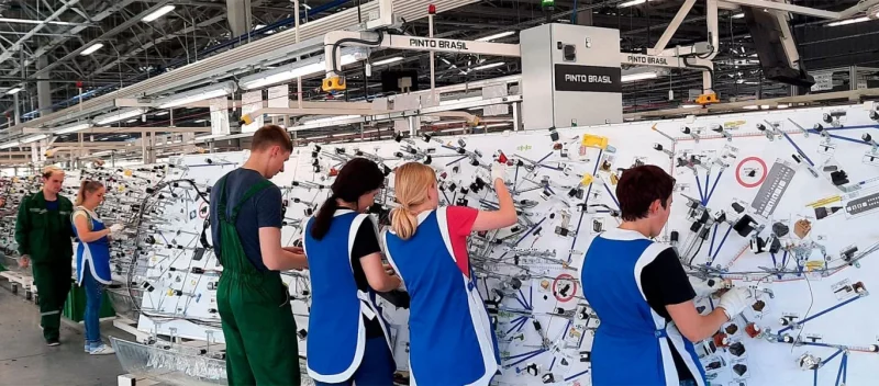 Вытворчасць жгутоў на «Радыёхвалі». Фота: сайт прадпрыемства