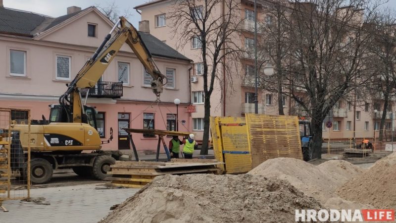 Рамонт вуліцы Ажэшкі скончаць у канцы красавіка. Але ўсё будзе залежаць ад надвор’я