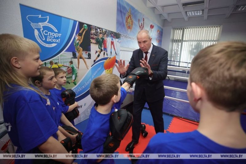 Лукашенко открыл в Гродно новый зал для кикбоксинга
