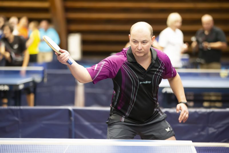 "Пафарбавалі ўсё, акрамя яек". Перад Вялікаднем праверылі 7 спосабаў афарбоўкі яек - працуюць не ўсе