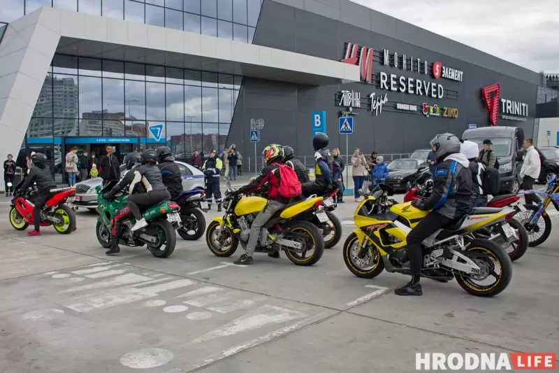 Пробег, конкурсы и электромобили. В Гродно открыли мотосезон 2022