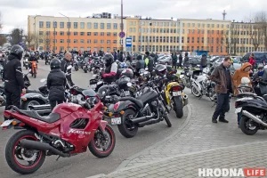 Прабег, конкурсы і электрамабілі. У Гродне адкрылі мотасезон 2022