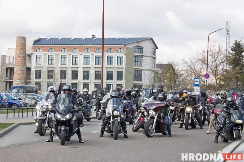 Пробег, конкурсы и электромобили. В Гродно открыли мотосезон 2022