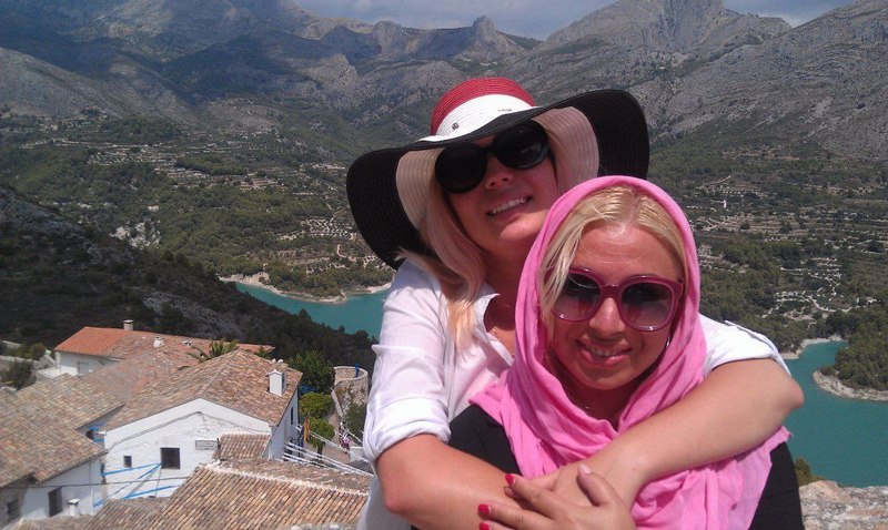 Без абцасаў з Лесяй і Ланай Руднікамі. Леся расказала аб сваёй працы, а Лана - як расла дзяўчынка, што сёлета стала "Еўрапейцам году"