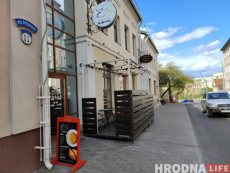 Летние террасы - 2022: какие кафе в центре Гродно выставили уличные площадки