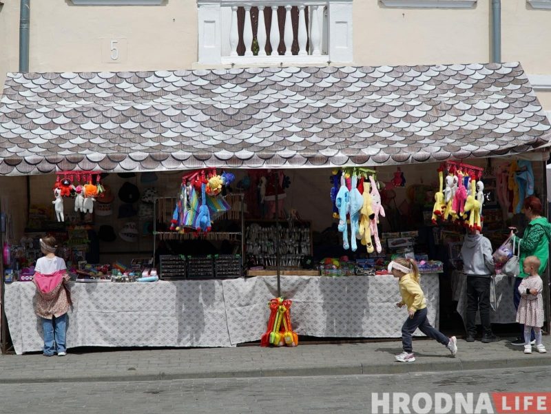 "Он подвергается критике, но это первый такой проект". На Замковой открыли "Дом рыбака"