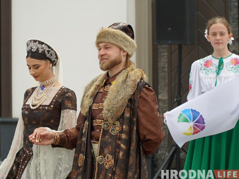 "Он подвергается критике, но это первый такой проект". На Замковой открыли "Дом рыбака"