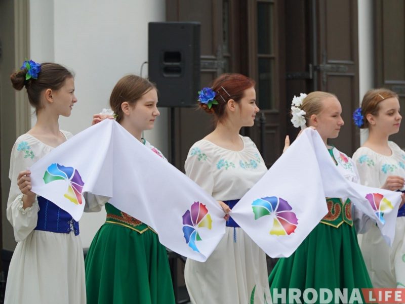 "Он подвергается критике, но это первый такой проект". На Замковой открыли "Дом рыбака"