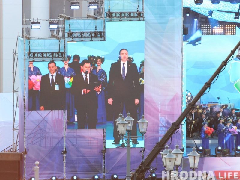 "Каравай гасціннасці" - каждой нации. XIII Фестиваль национальных культур открыла колонна во главе с барабанщиками