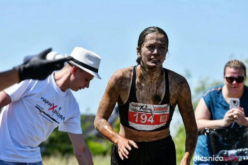 Бегла ў кайданках, паўзла пад мастом ды ішла праз багну. Як гродзенка паўдзельнічала ў забегу “Pogrom wichra” Эмілія Гаўрус на забегу "Pogrom wichra"