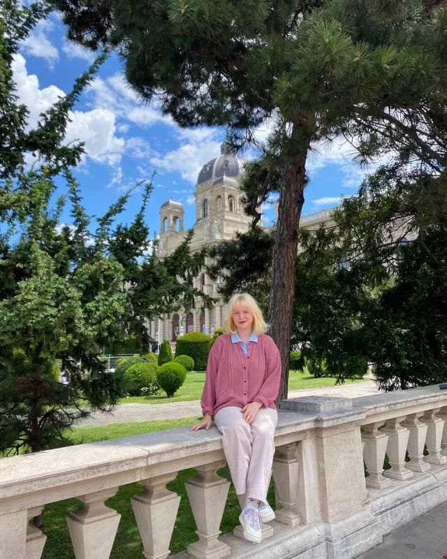 “Маша, ну мы ж з табой усё разумеем”. Як студэнткі ГрДУ выйшлі на антываенны пікет і ўцяклі ад крымінальнай справы