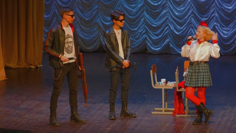 “Маша, ну мы ж з табой усё разумеем”. Як студэнткі ГрДУ выйшлі на антываенны пікет і ўцяклі ад крымінальнай справы