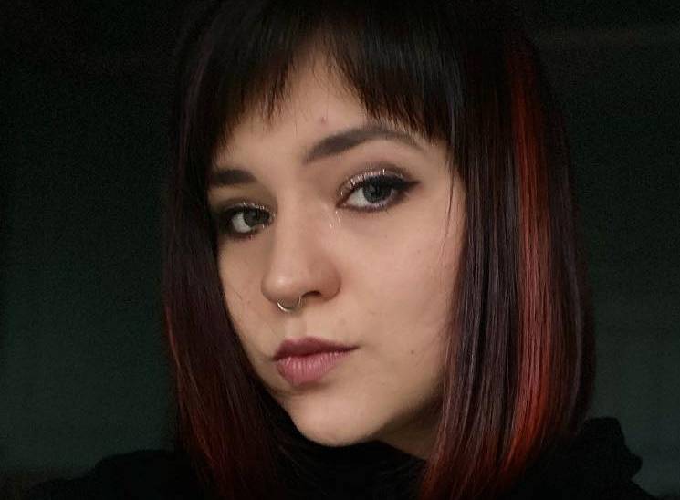 "З жанчынамі ў нас не ваююць?" Яўгенія Даўгая пра тое, як і навошта рабіць бачным жаночы ўнёсак у пратэсты Евгения Долгая, журналистка, авторка проекта "Палітвязынка"