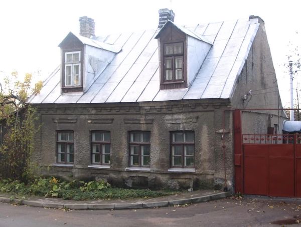 Разрушенную на Мопровской каменицу отстроят из старого кирпича