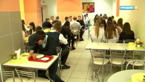 У гродзенскія школы вярнулі шведскі стол. Але пакуль ён даступны не паўсюль