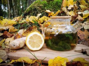 Крафтавая гарбата на пюрэ, безалкагольны пунш, мядовы рулет. Сабралі сезонныя прапановы гродзенскіх устаноў Согревающий напиток. Фото: www.instagram.com/prozharka_grodno