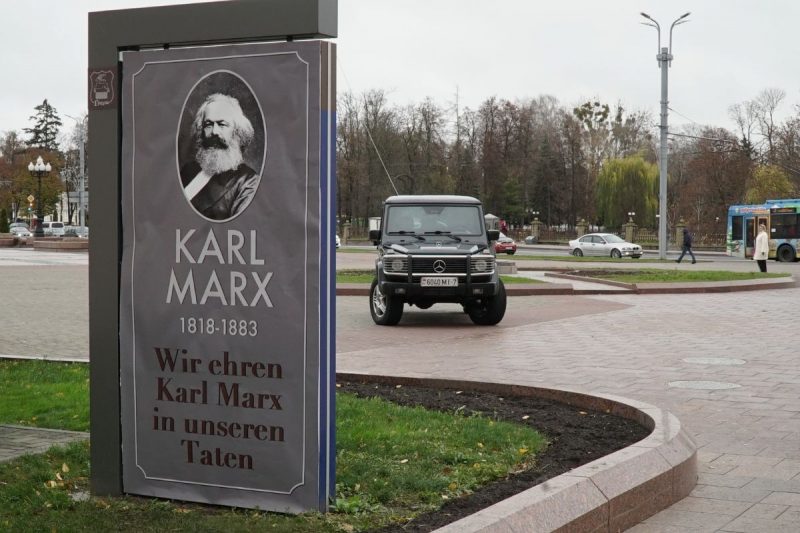 У цэнтры Гродна развесілі нямецкія сцягі: здымаюць фільм пра шпіёнаў і архівы Штазі