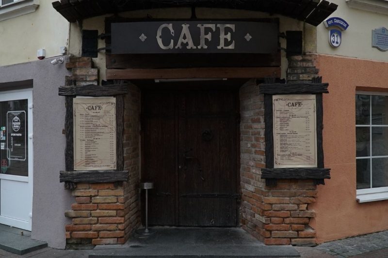 У цэнтры Гродна развесілі нямецкія сцягі: здымаюць фільм пра шпіёнаў і архівы Штазі