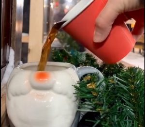 Гродзенцы рыхтуюцца да Новага года. Фота: instagram.com/p.a.n.a.c.e.a