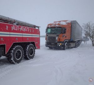 “Прэвентыўную ўборку” пачалі яшчэ з суботы на нядзелю. Што адбывалася ў Гродне ў першы дзень снегападу “Прэвентыўную ўборку” пачалі яшчэ з суботы на нядзелю. Што адбывалася ў Гродне ў першы дзень снегападу