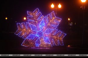 “Зімовы фэст” і Дзед Мароз з цягніка. Якія мерапрыемствы рыхтуюць у Гродне да Новага года: расклад новый год иллюминация гродно