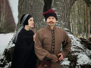 Ён, яна і старажытны дуб. Вальс "1863" стаў кліпам да дня народзінаў Каліноўскага Кацярына Ваданосава і Васіль Шэры ў вобразах герояў 1863-га